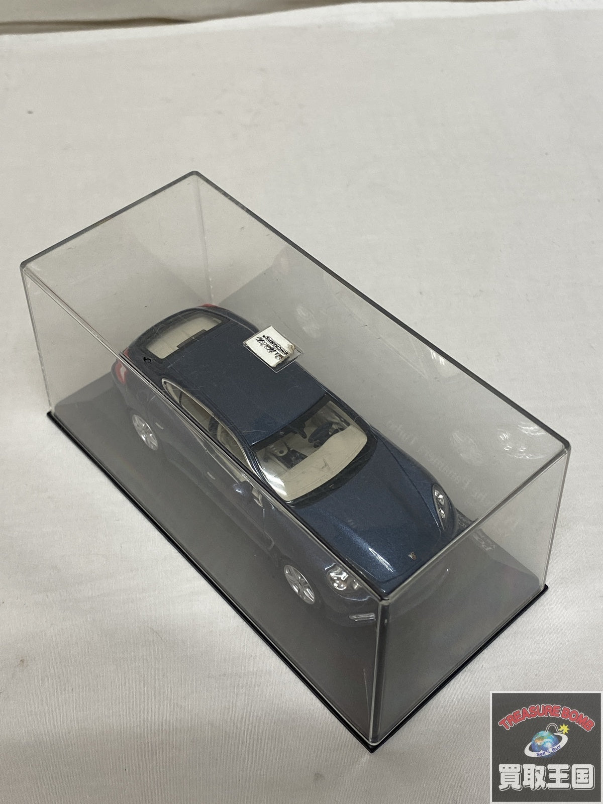 minichamps Porsche Panamera Turbo スケールカー