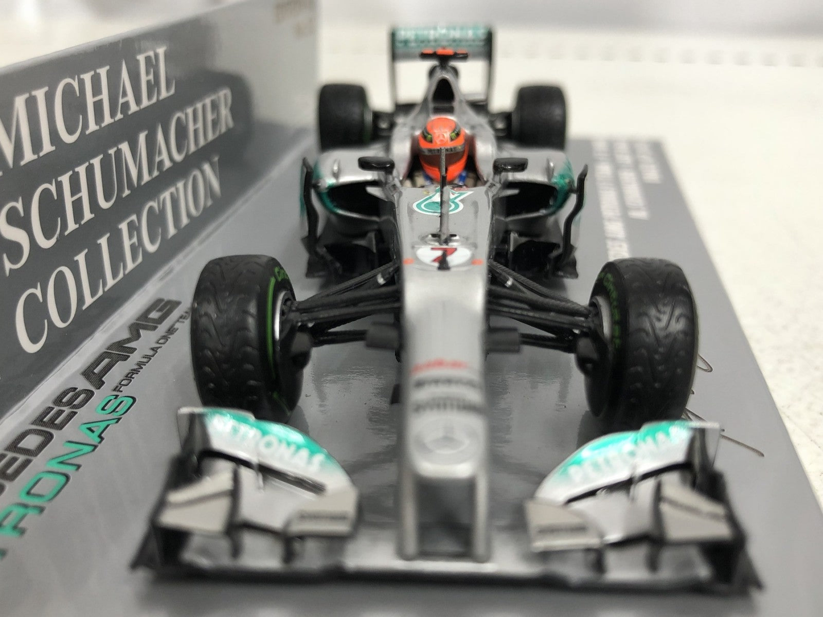 シューマッハー メルセデス AMG W03 #7 スケールカー
