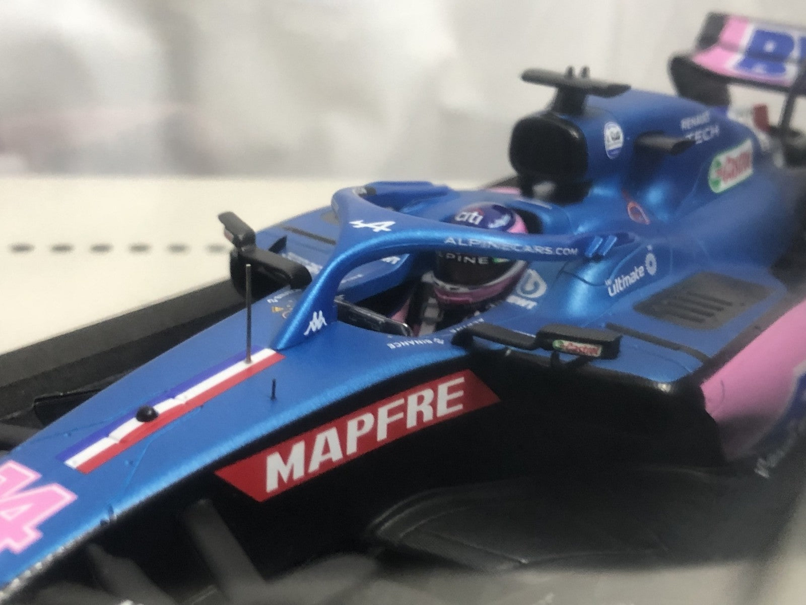スパーク 1/18 アルピーヌ A522 スケールカー