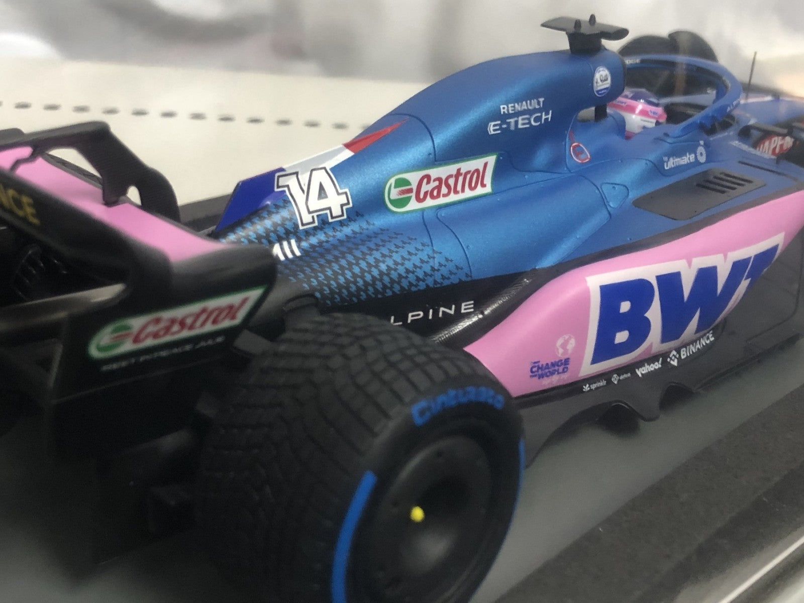 スパーク 1/18 アルピーヌ A522 スケールカー