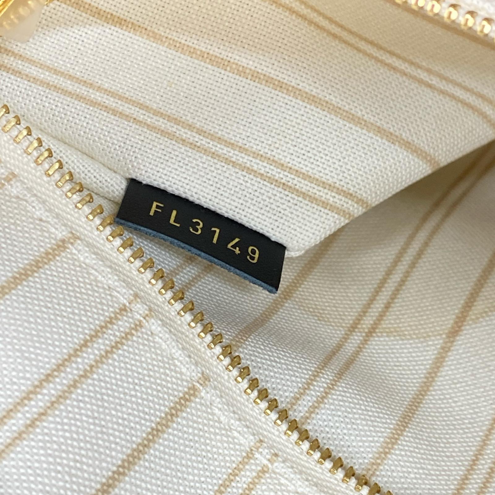 LV On The Go M44675