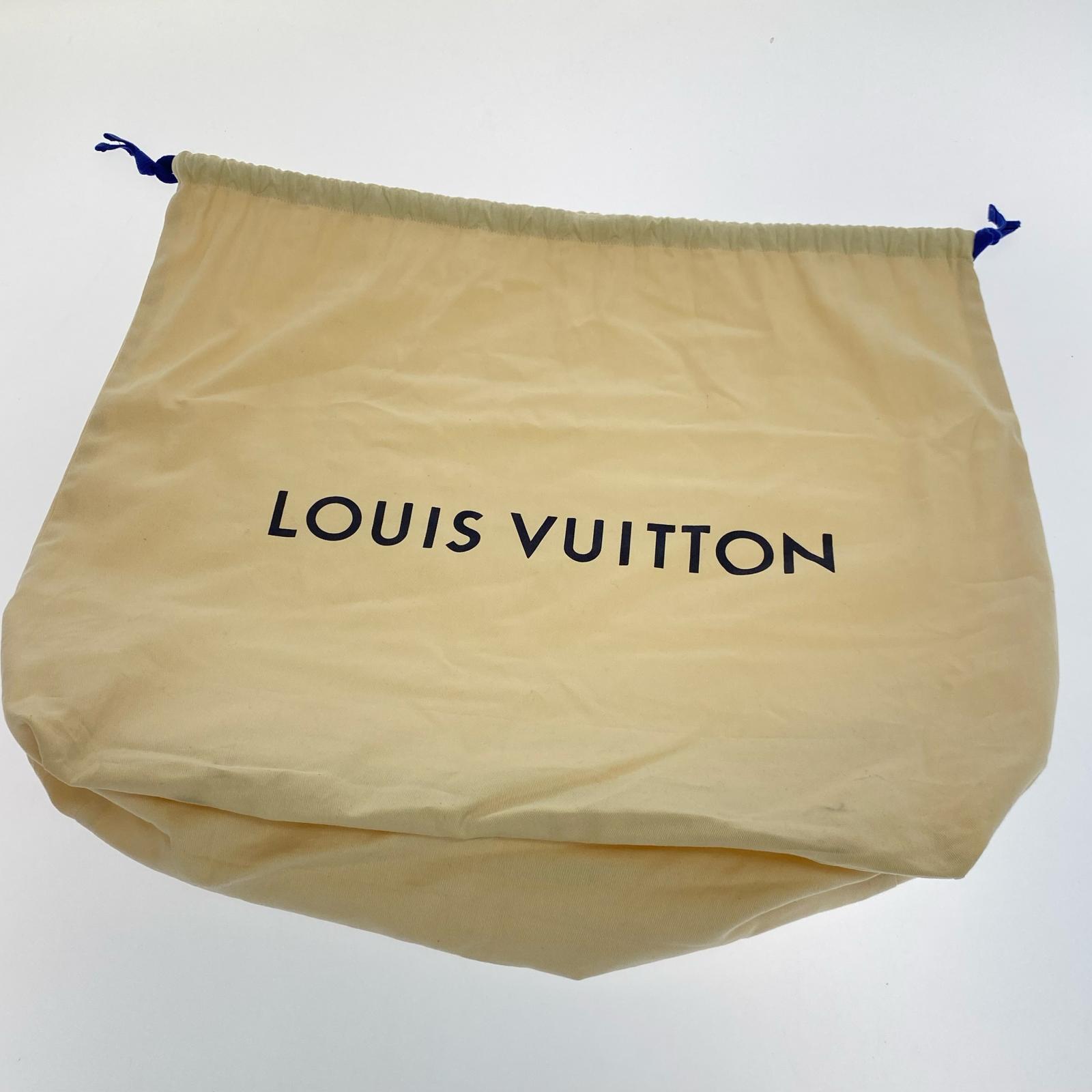 LV On The Go M44675