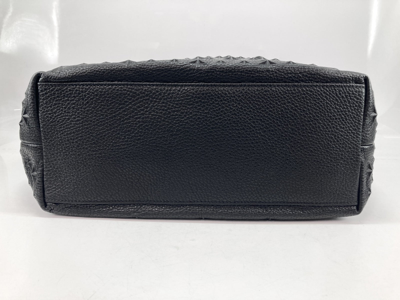 スターエンボストートバッグ BLK