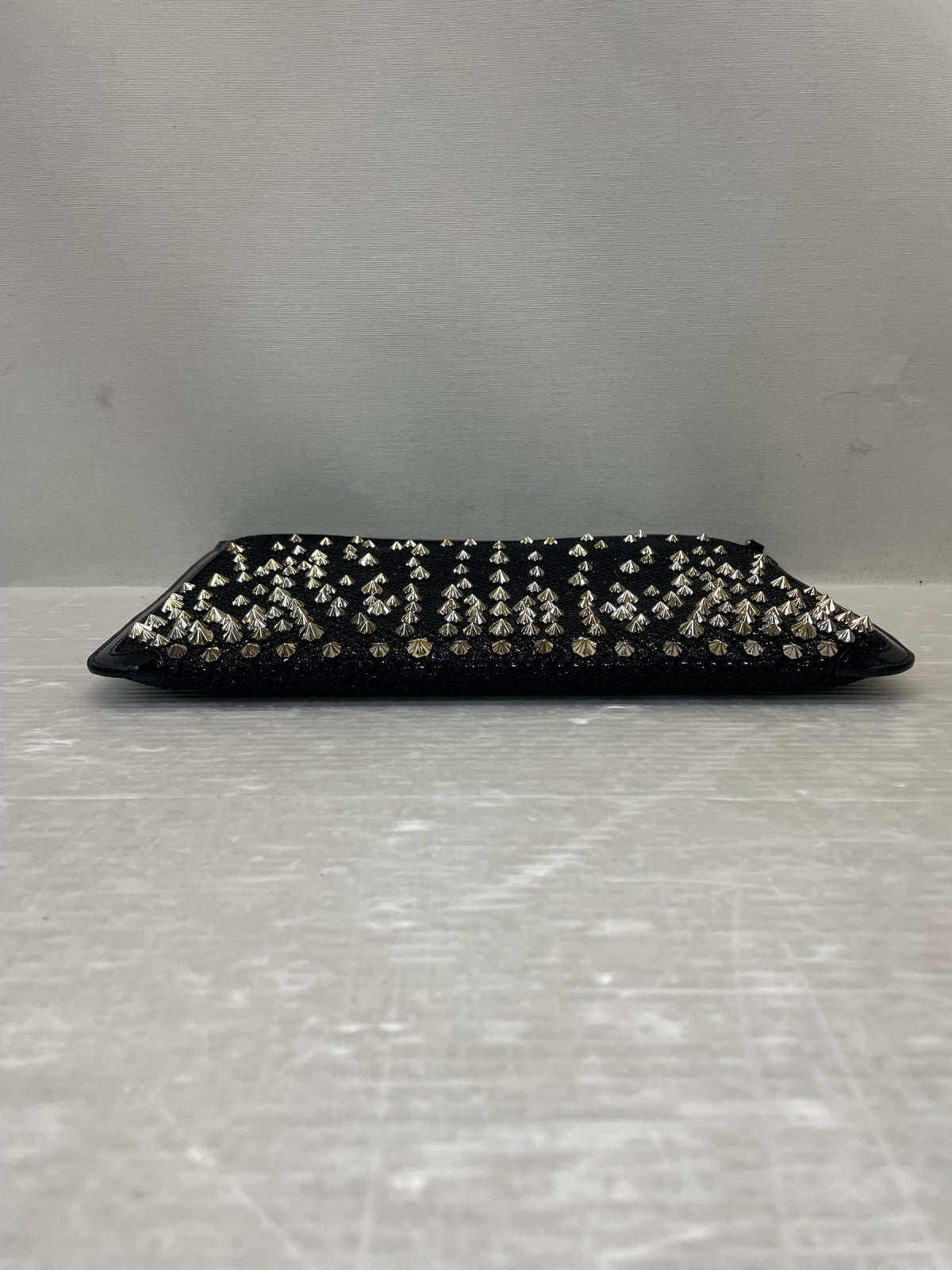 C.Louboutin スパイクスタッズ クラッチバッグ 黒