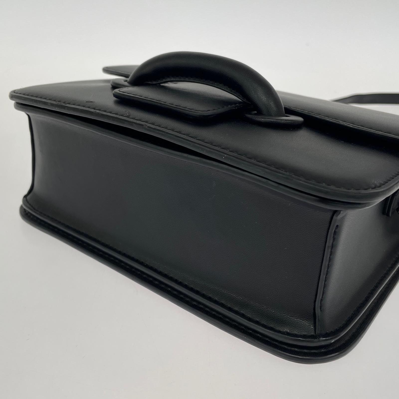 ショルダーバッグ VASIC CITY MINI レザーショルダーバッグ 黒 ブラック