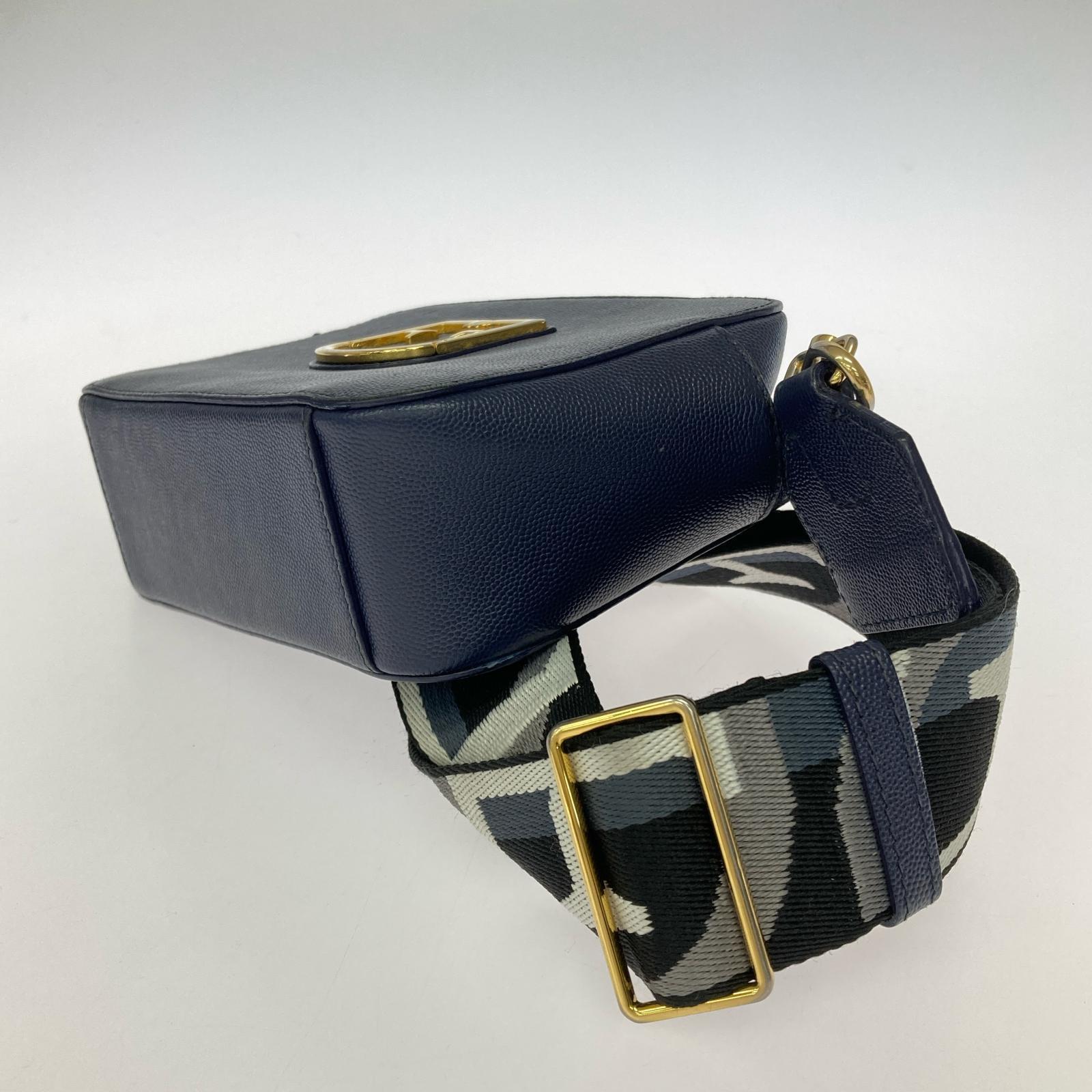 ショルダーバッグ BRAVA MINI CROSSBODY ネイビー