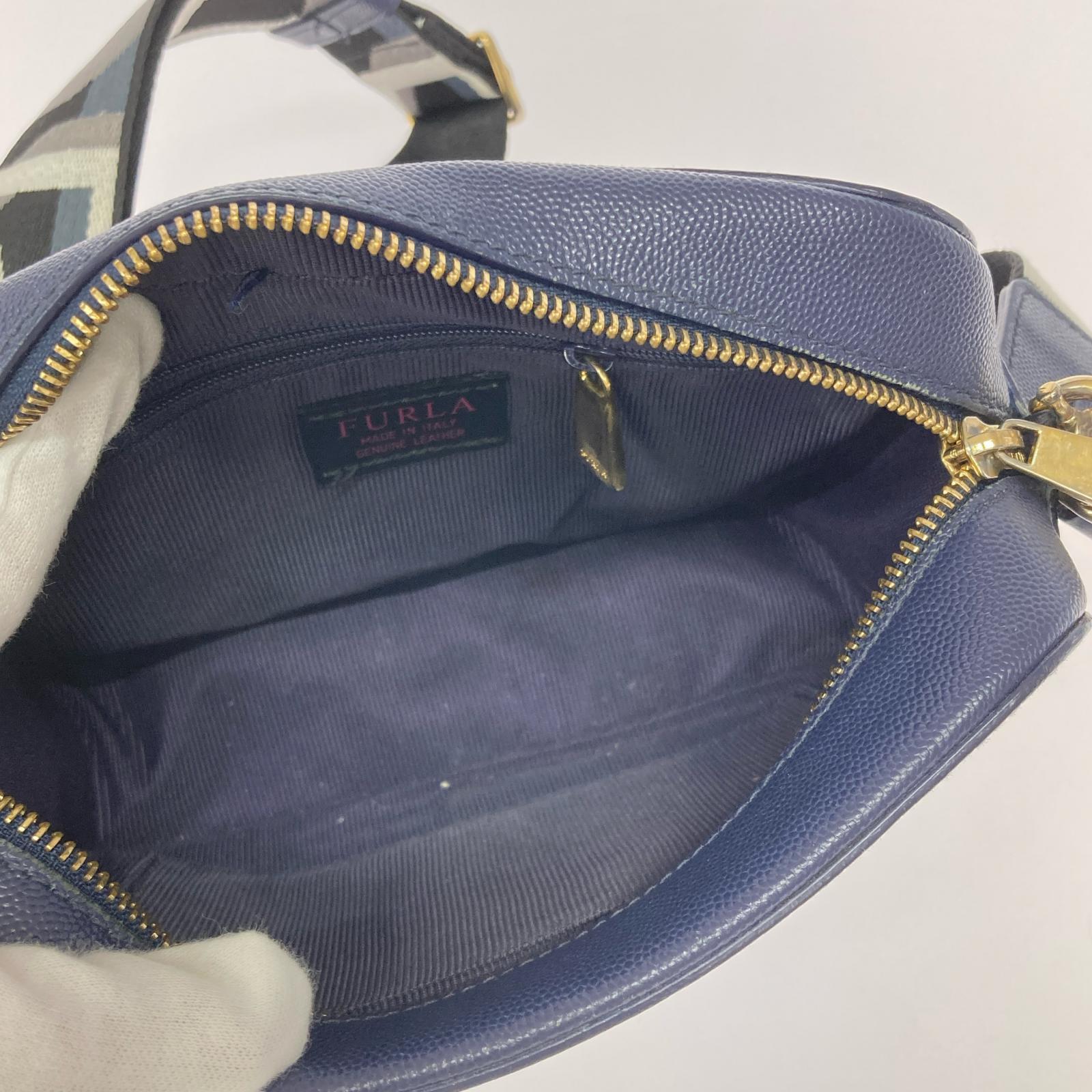 ショルダーバッグ BRAVA MINI CROSSBODY ネイビー