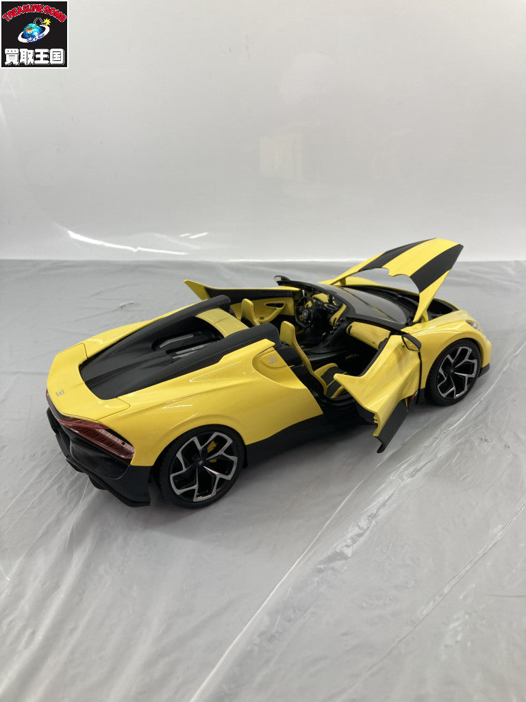 Bugatti Mistral Yellow 1/18 スケールカー