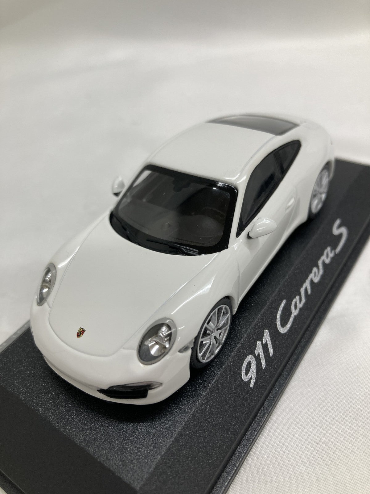 1/43 ポルシェ 911 カレラ S ホワイト スケールカー