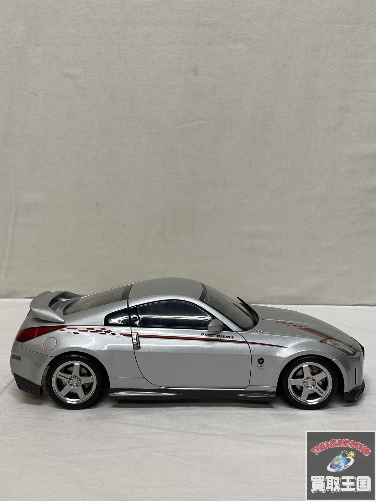 AUTOart Nissan nism S-tune スケールカー
