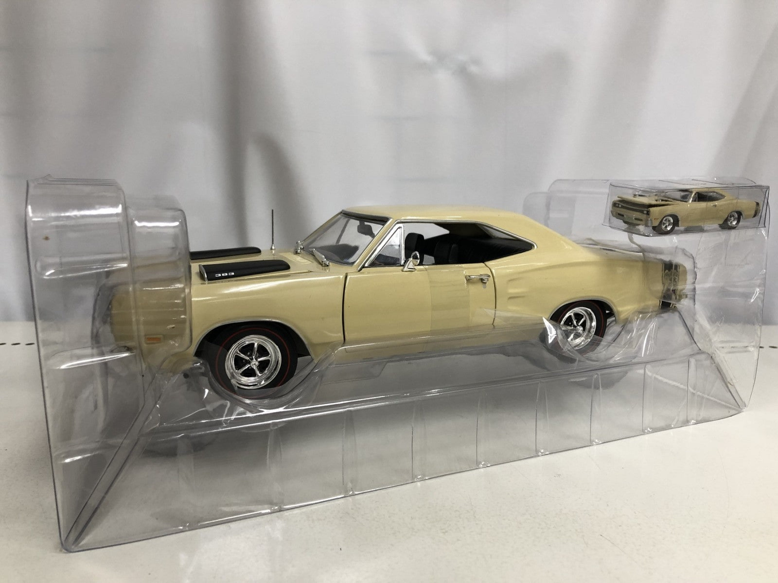 1969 Dodge Coronet Super Bee スケールカー