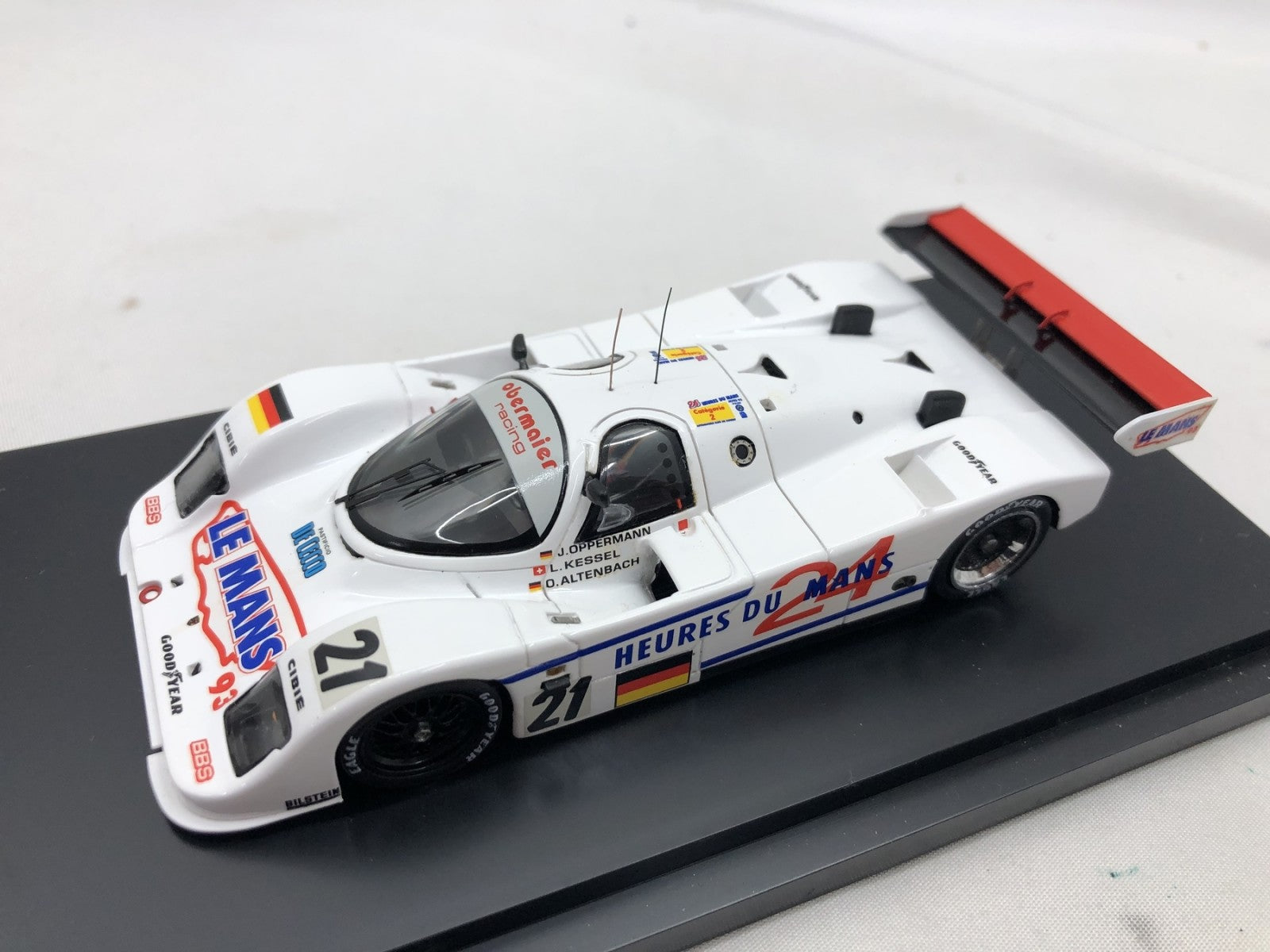 Spark 1/43 Porsche 962C LMルマン 1993 スケールカー