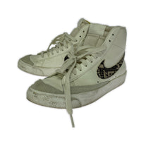 スニーカー BLAZER MID 77 SE 25.0cm 25cm (US7 UK6 1/2 EU40) ホワイト