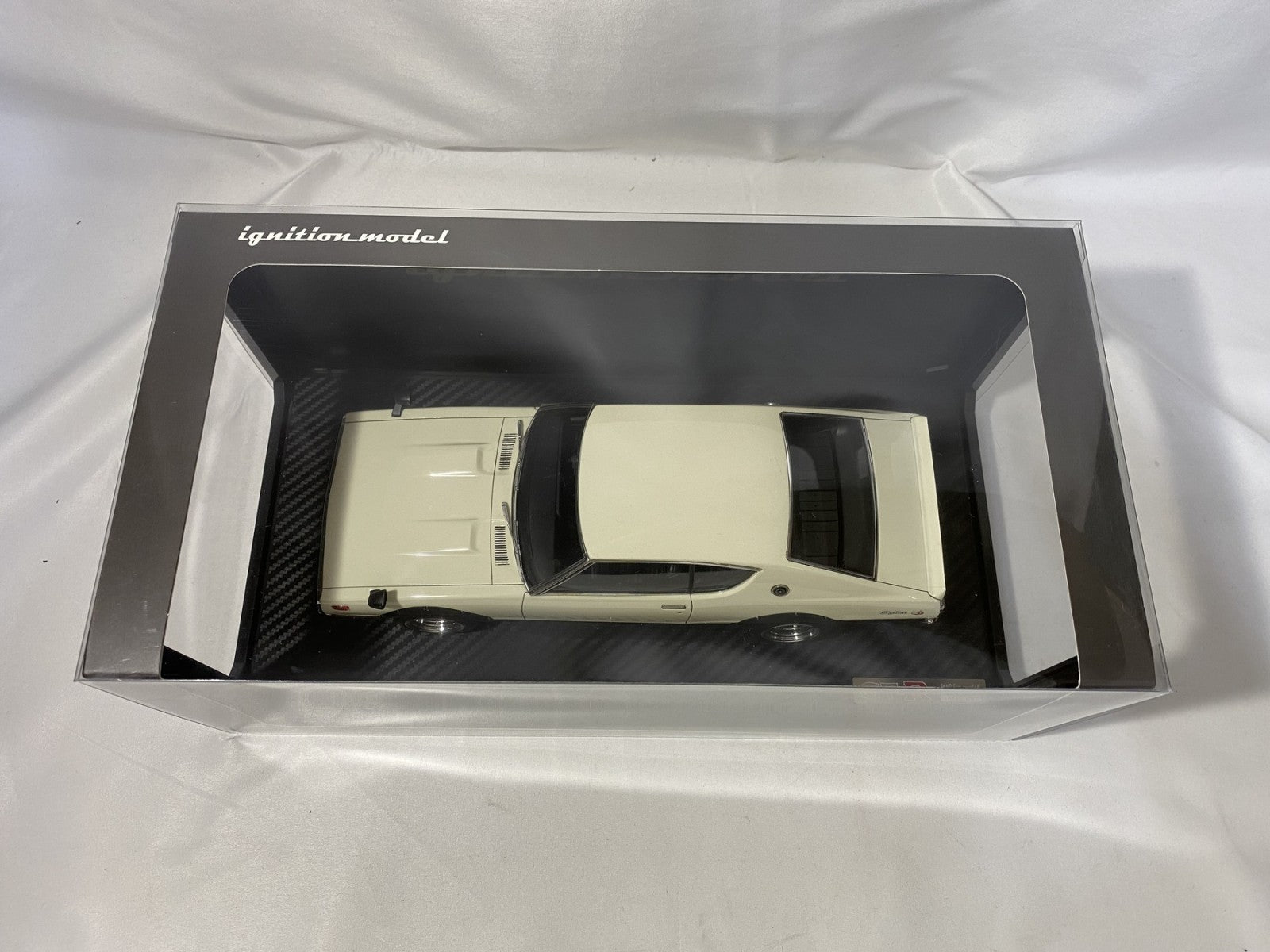ignition model 1/18 Skyline 2000 GT-R スケールカー