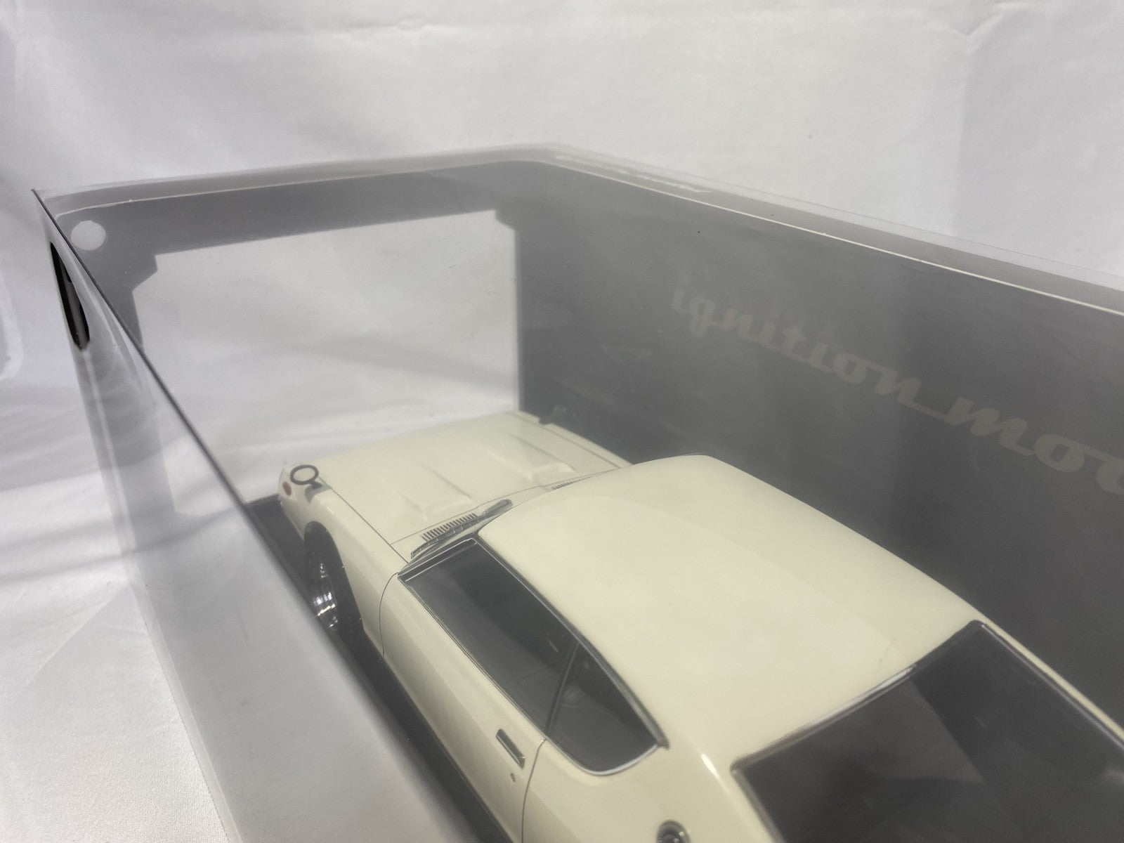 ignition model 1/18 Skyline 2000 GT-R スケールカー