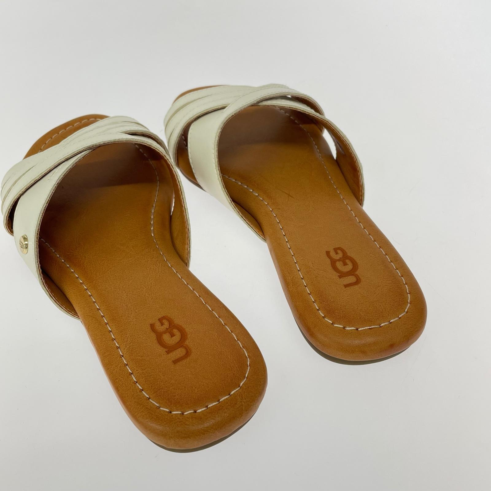 その他靴 UGG Kenleigh Slide ホワイト