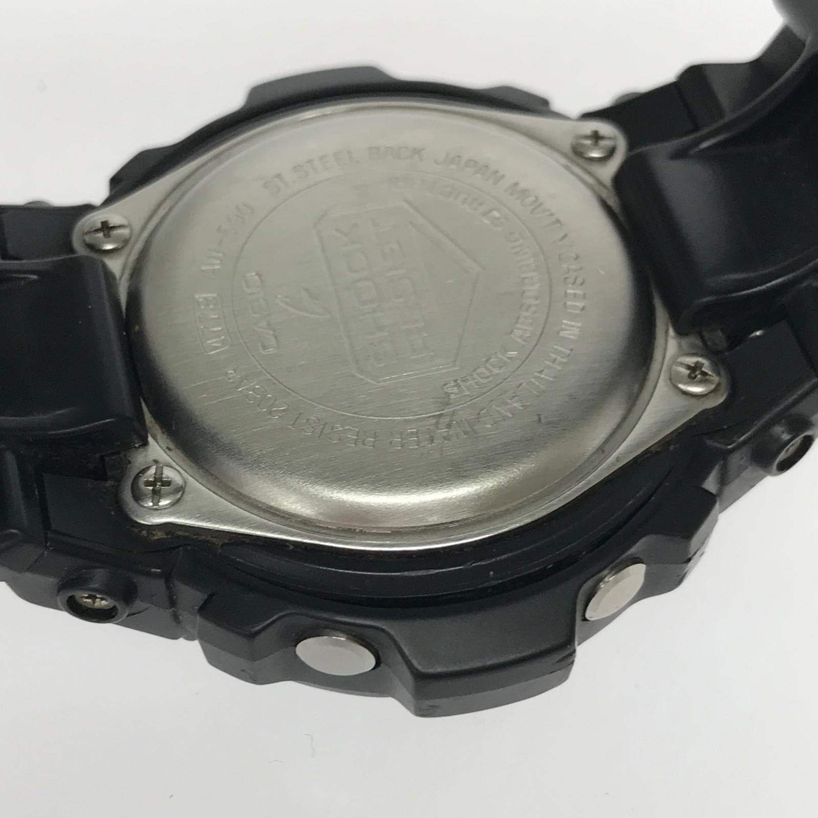 腕時計 AW-590 ブラック
