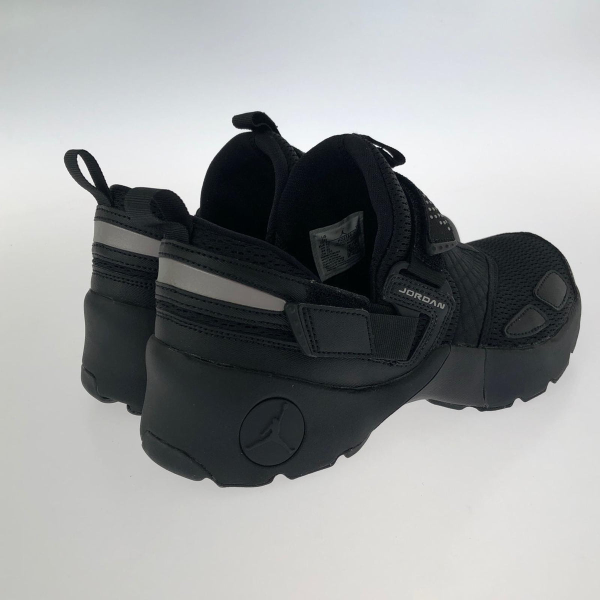 スニーカー WMNS JORDAN TRUNNER LX