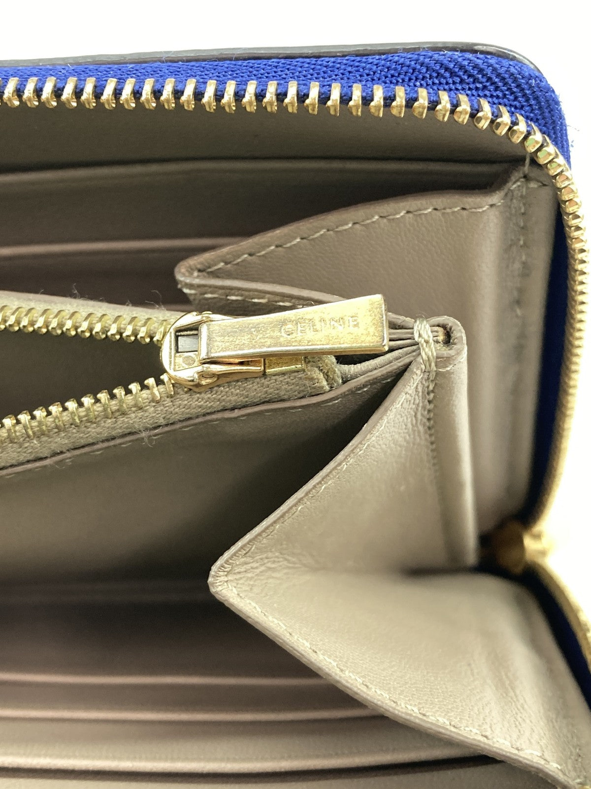 CELINE ラウンドジップ