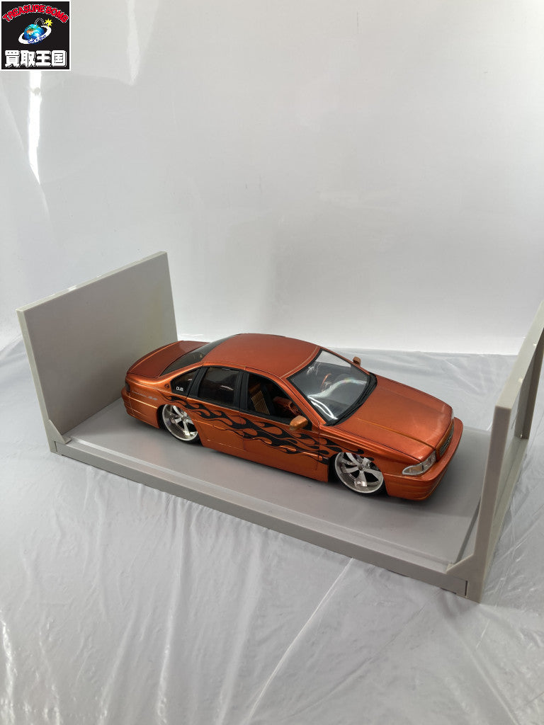 Jada Toys DUB CITY 1/18 CHEVY IPALA SS スケールカー