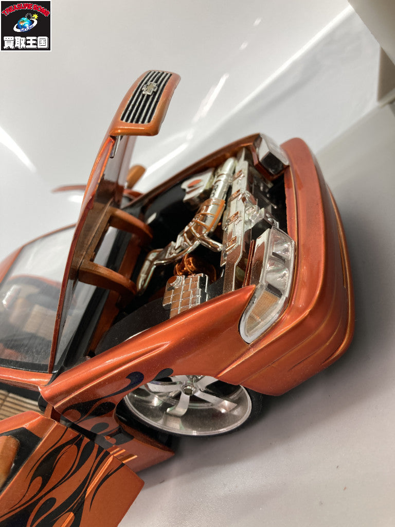 Jada Toys DUB CITY 1/18 CHEVY IPALA SS スケールカー