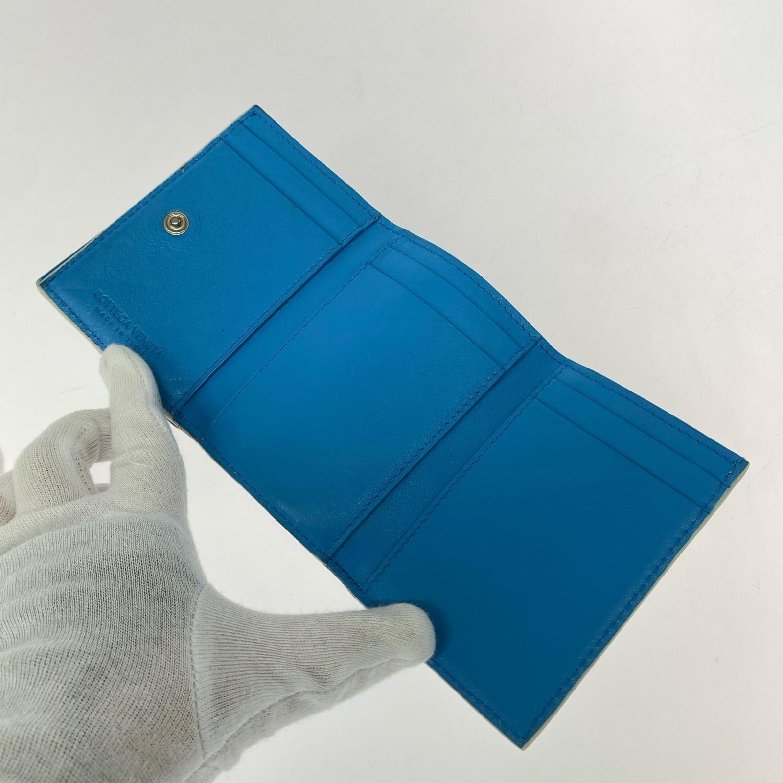 イントレチャート 財布