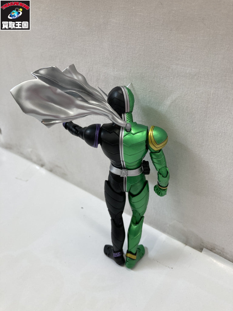 S.H.Figuarts(真骨彫製法) 仮面ライダーW サイクロンジョーカー フィギュア/グッズ