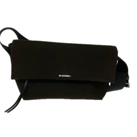 ボディバッグ UTILITY CROSSBODY SM ブラウン