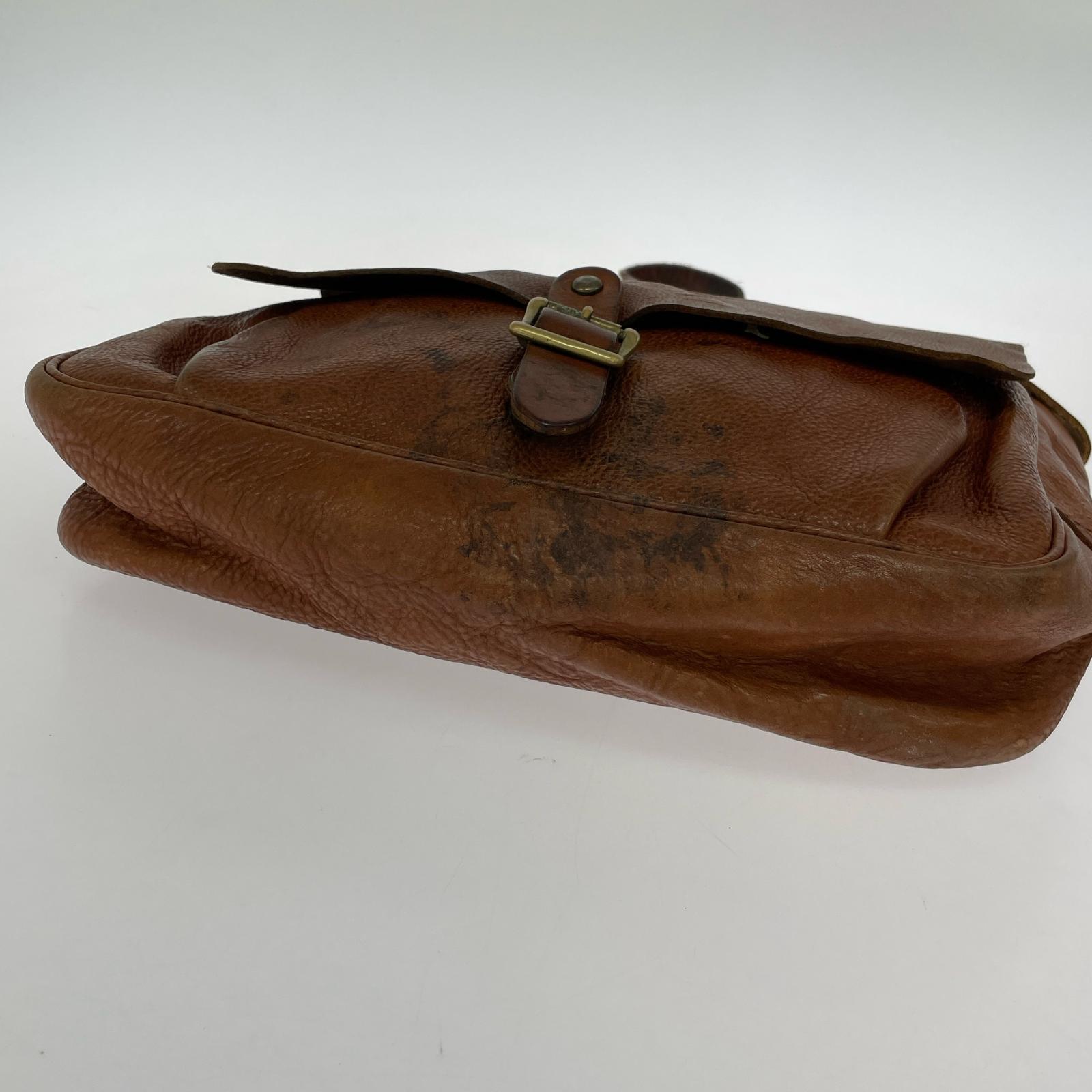 ショルダーバッグ LEATHER POSTMAN SHOULDER BAG ブラウン