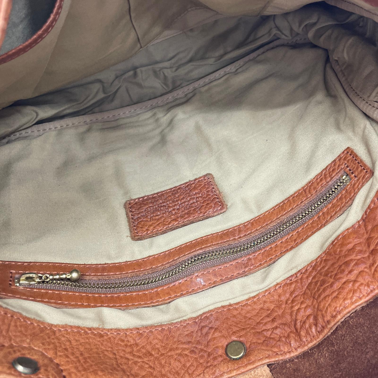 ショルダーバッグ LEATHER POSTMAN SHOULDER BAG ブラウン