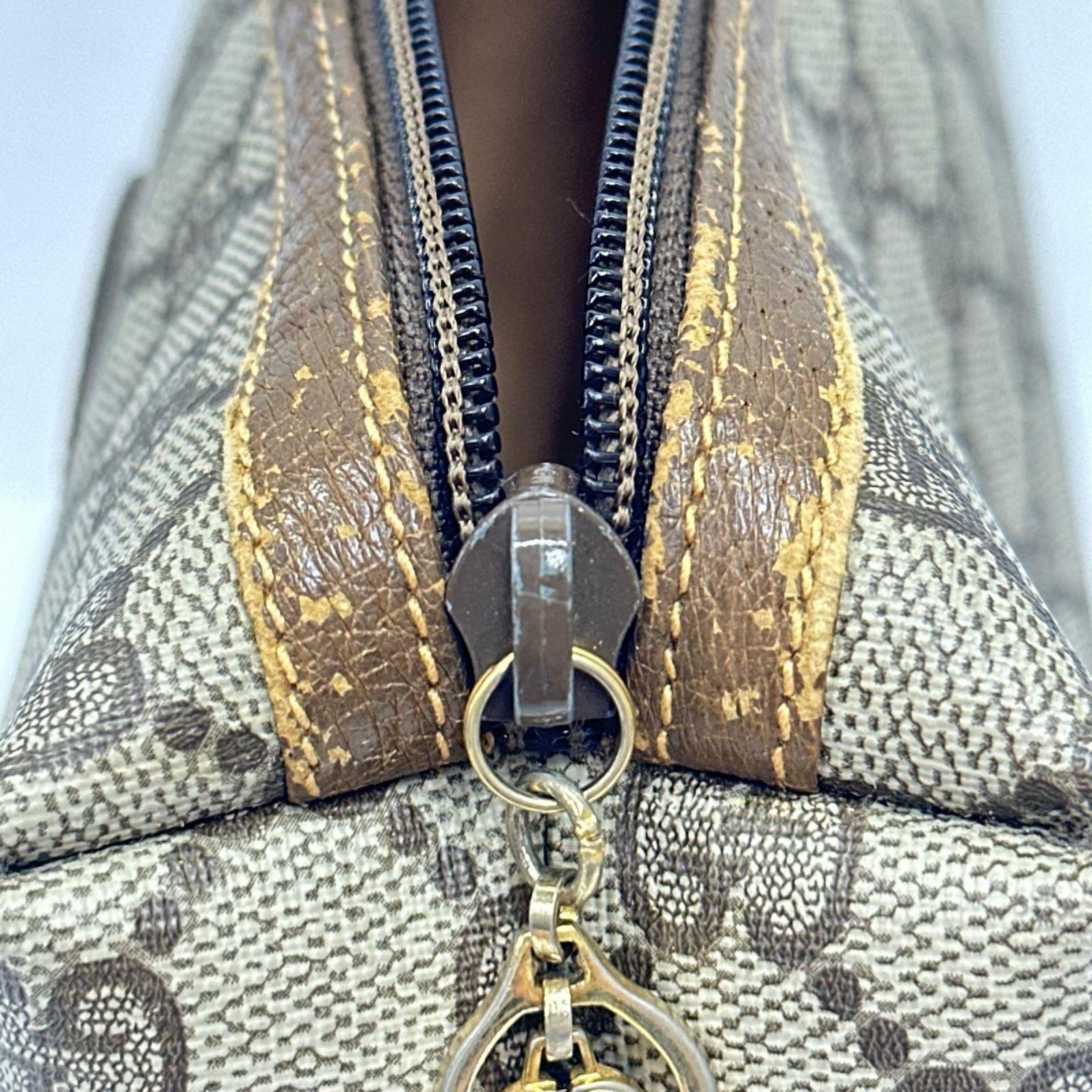 GUCCI GGクラッチバッグ