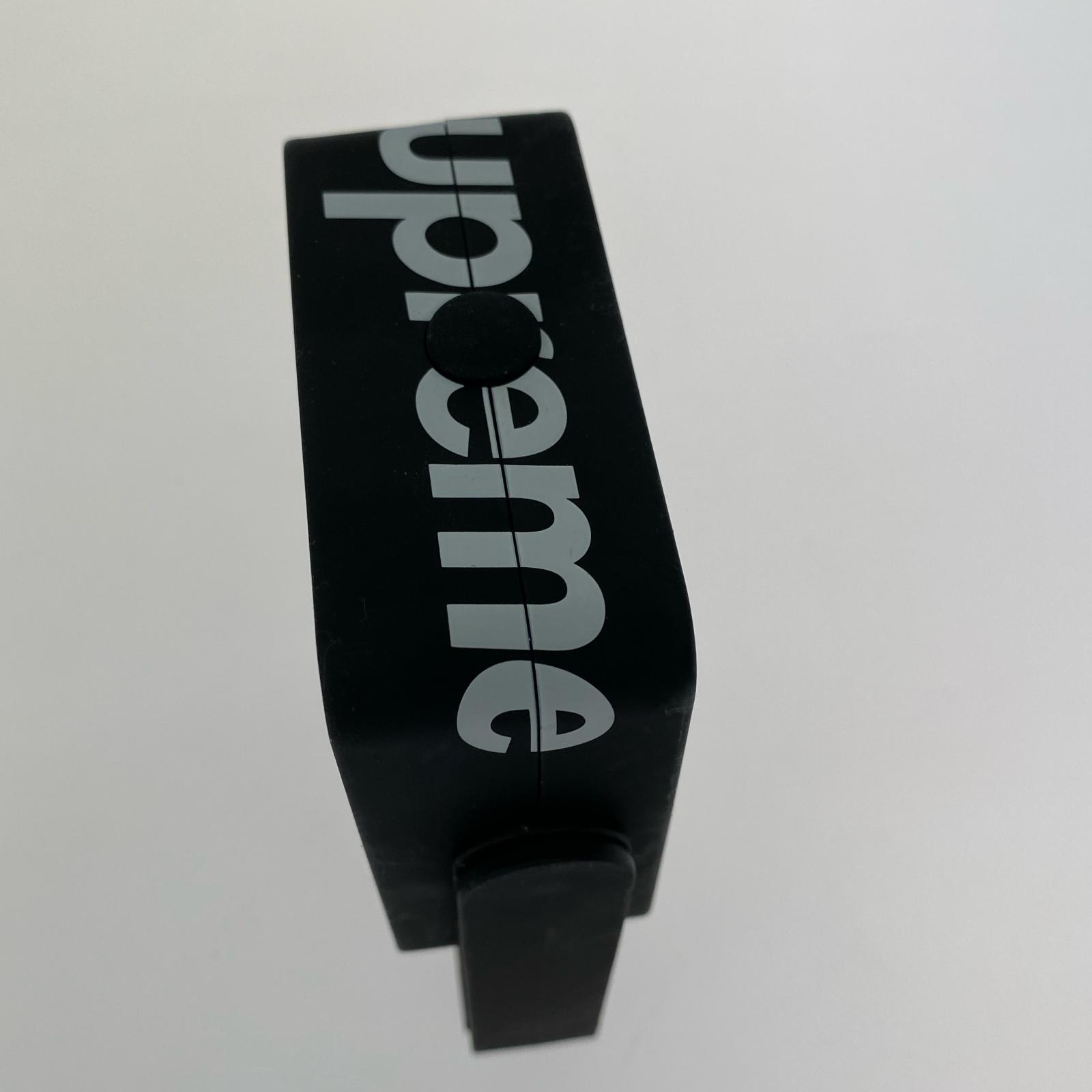 その他アクセサリー MAGNETIC KICKSTAND LIGHT 黒 ブラック