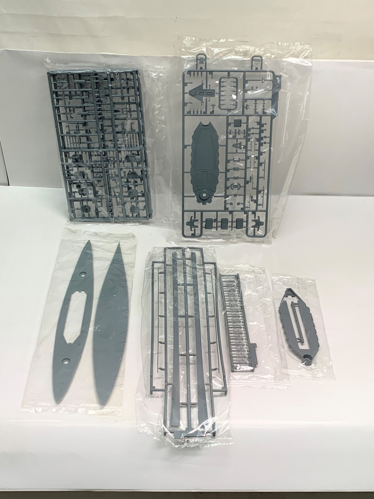 1/700 ドイツ海軍巡洋戦艦リュッツオウ 1916 コレクターズエディション ミリタリープラモ