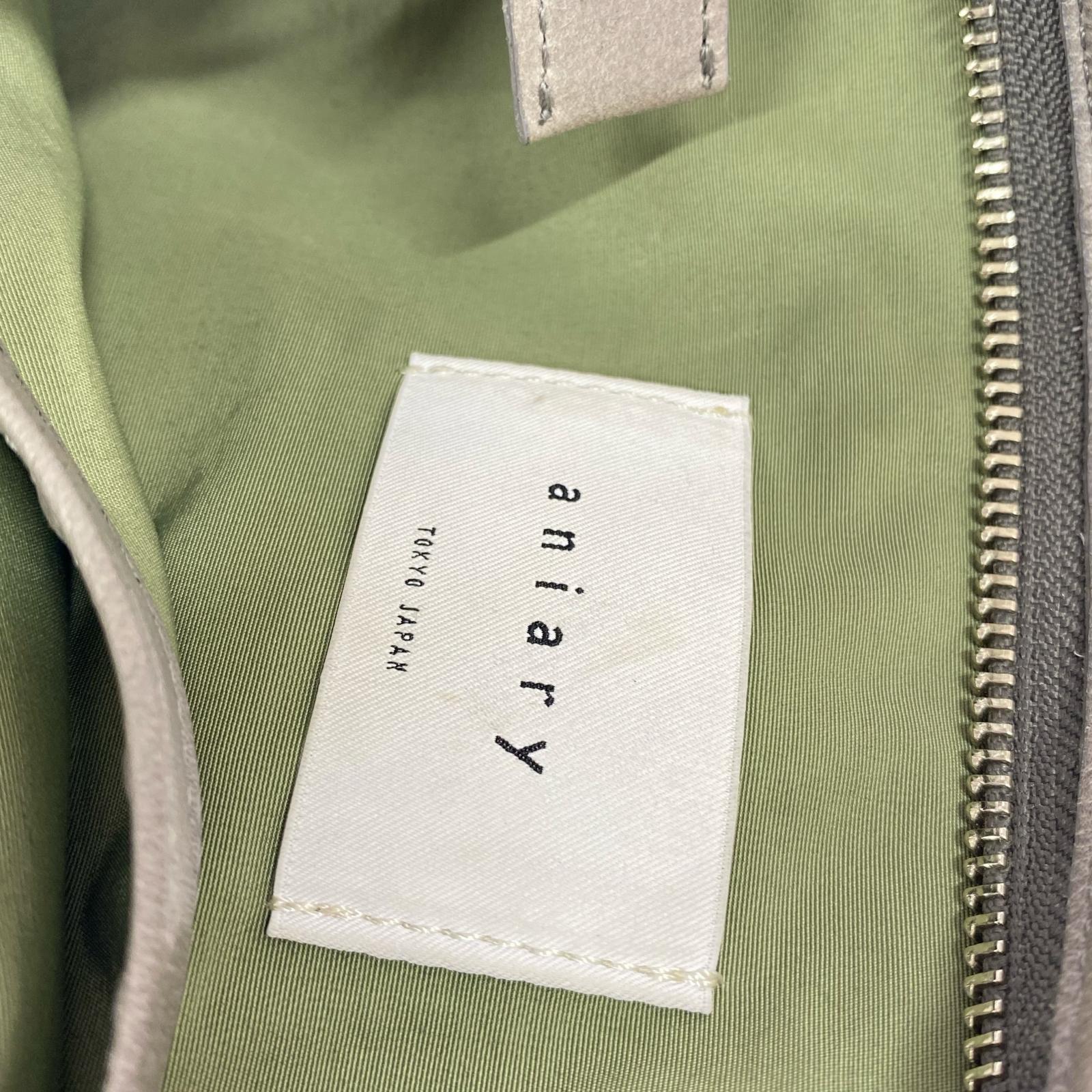 ショルダーバッグ レザーショルダー シルバー