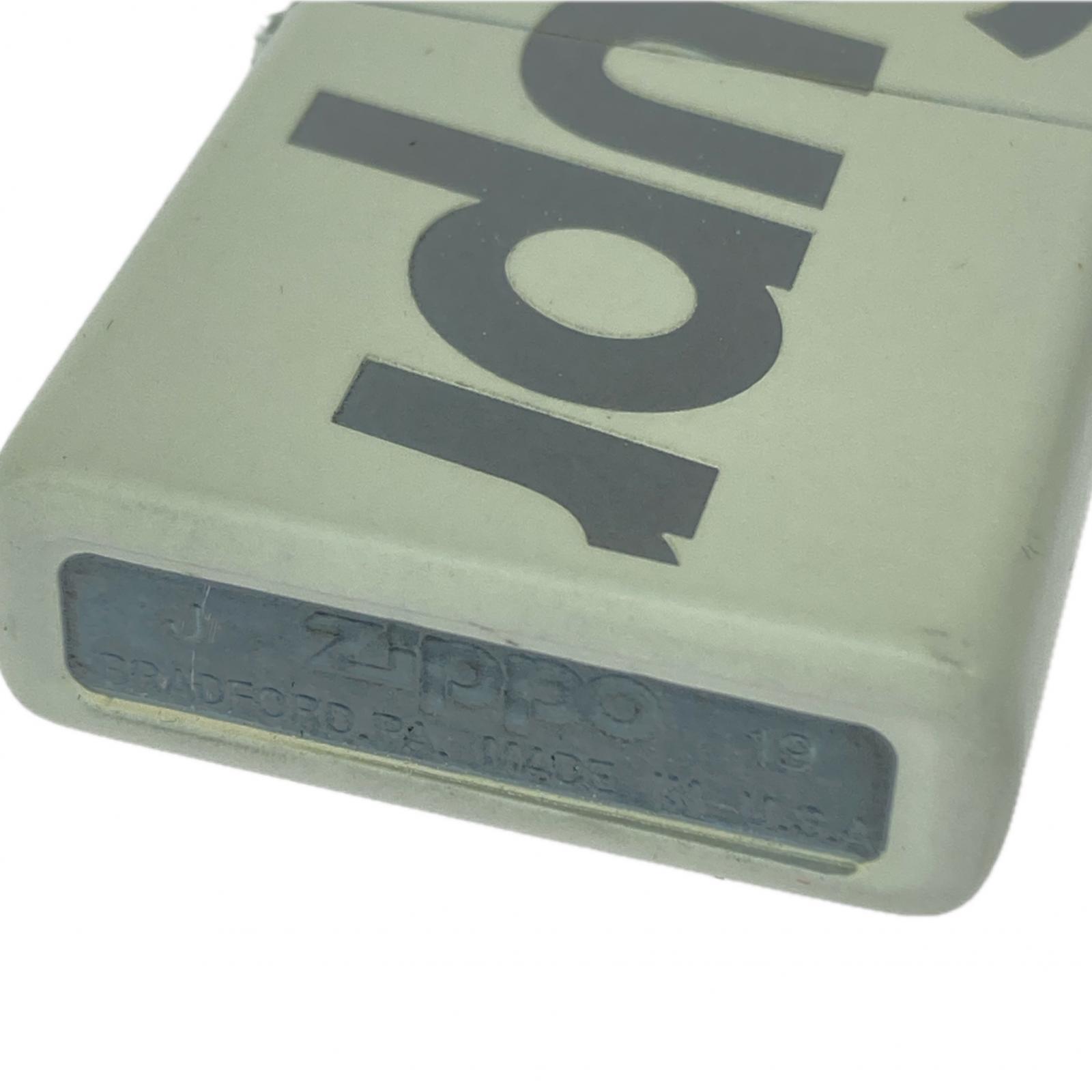 ライター Supreme 20SS Glow-in-the-Dark Zippo ホワイト