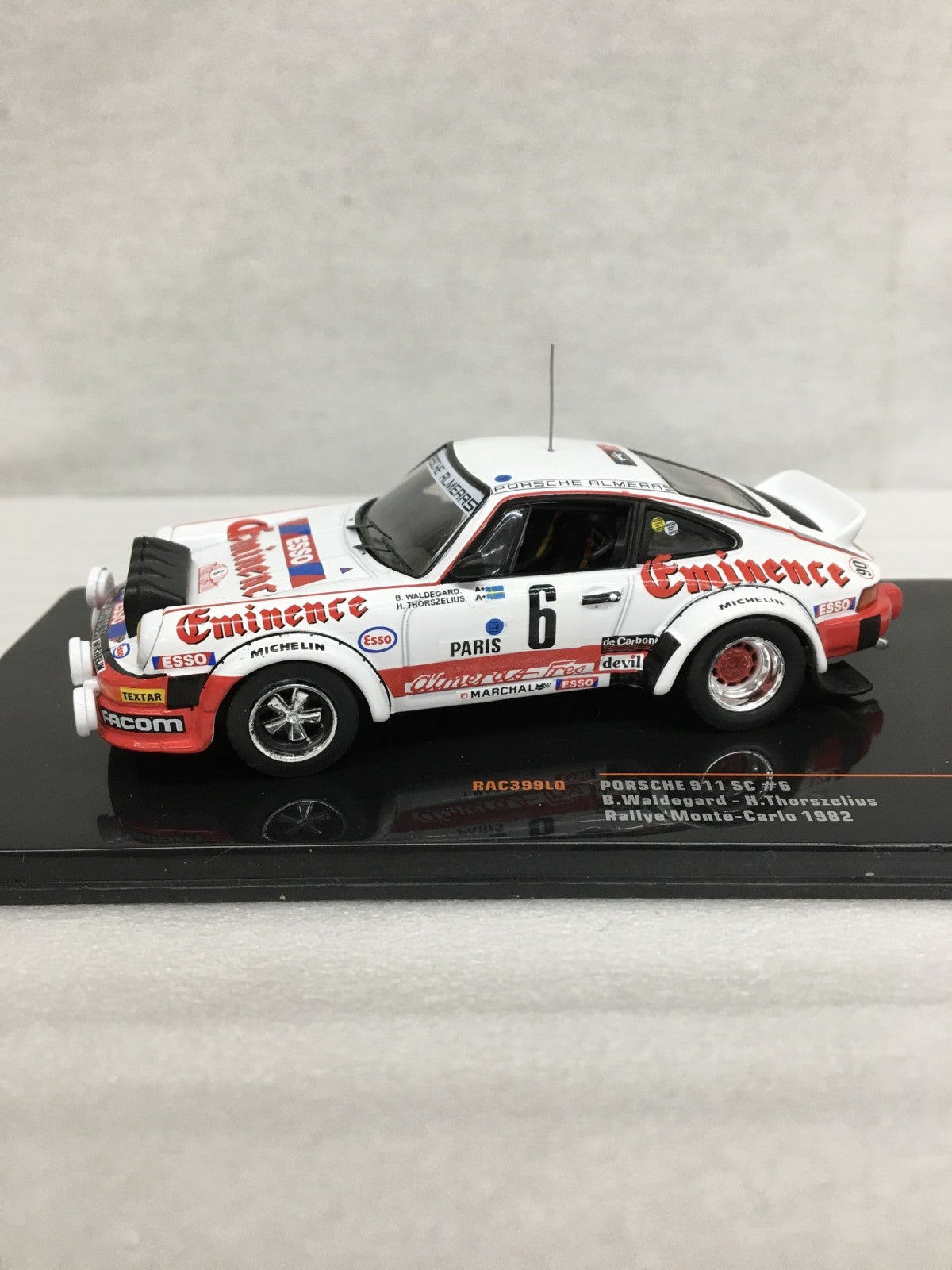 ixo ポルシェ 911 1982 スケールカー