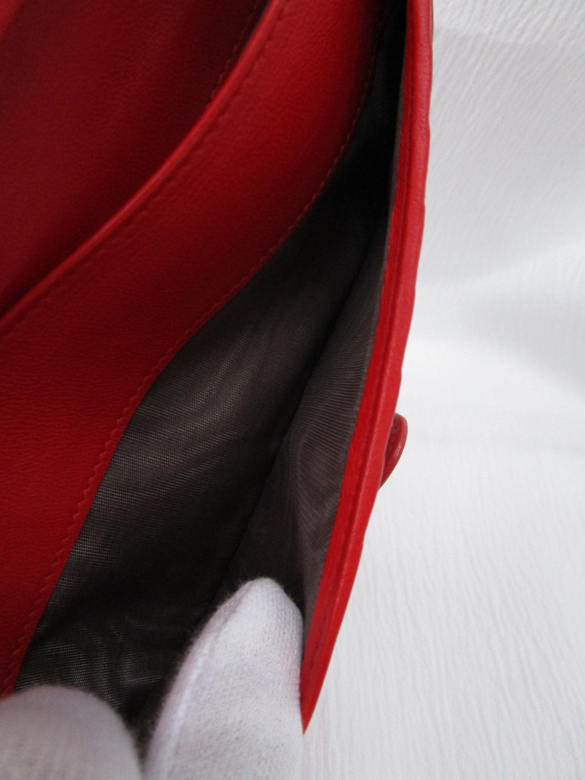 Bottega Veneta 長財布 赤