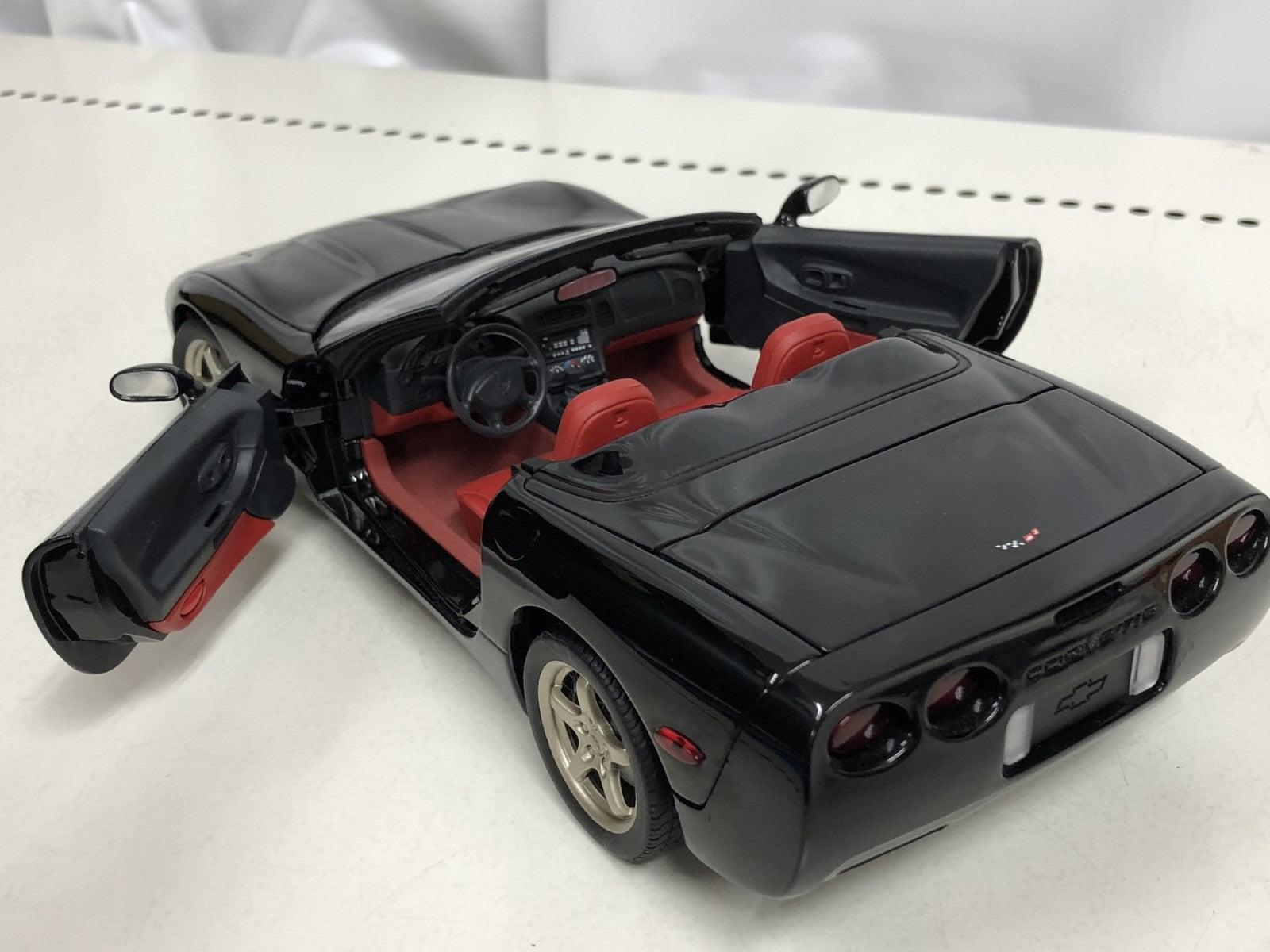 シボレーコルベット 1998 コンバーチブル ブラック スケールカー
