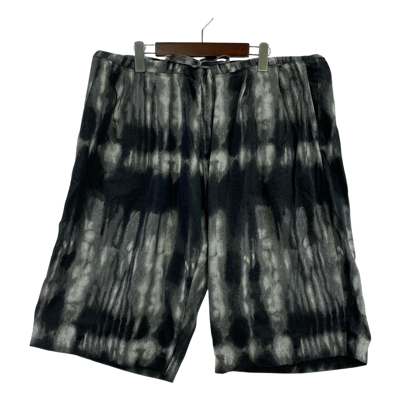 ショートパンツ WHITE MOUNTAINEERING 25SS CAMO JACQUARD 2TUCK WIDE SHORT 4 黒系 4 ブラック