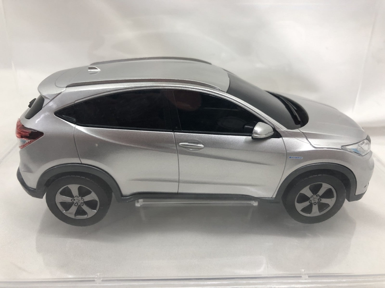 ホンダ ヴェゼル カラーサンプル
