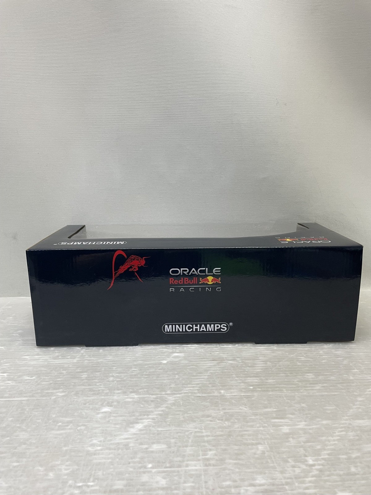 PMA レッドブルレーシングRB18 #1 M・フェルスタッペン スケールカー