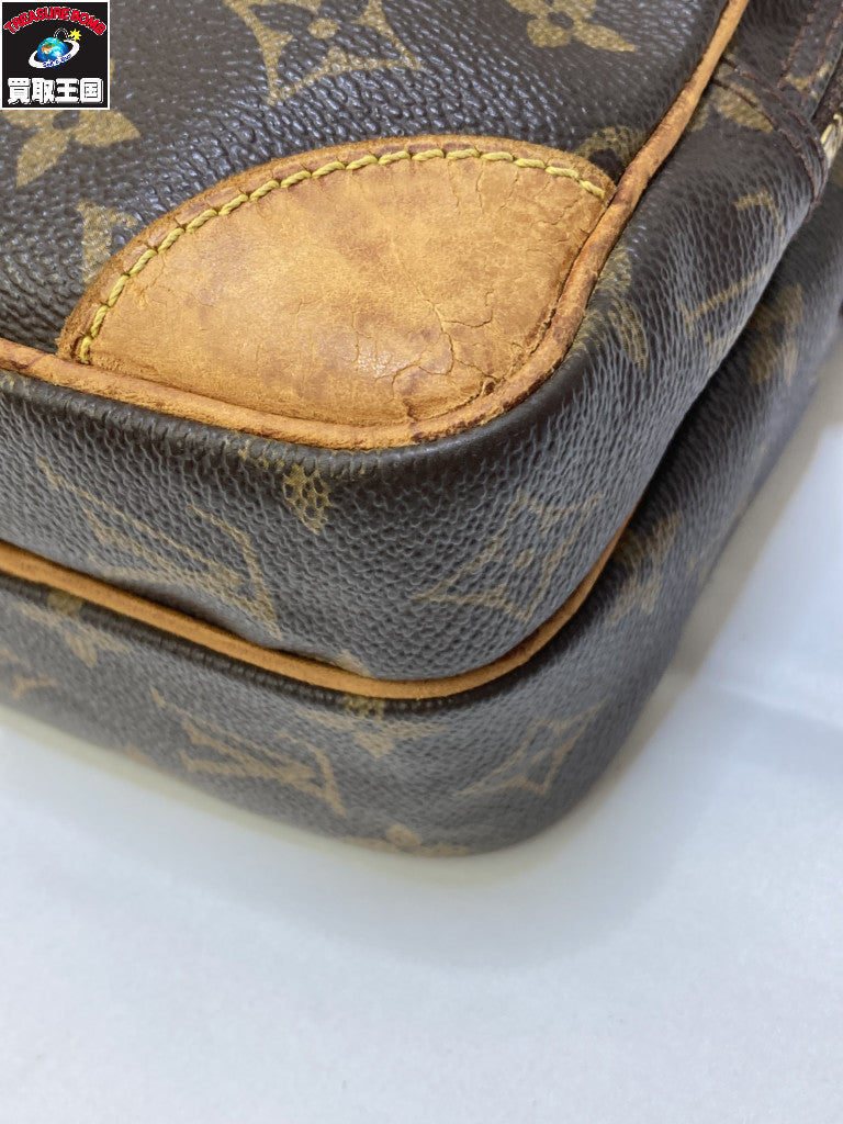 LV モノグラム アマゾン ボディバッグ