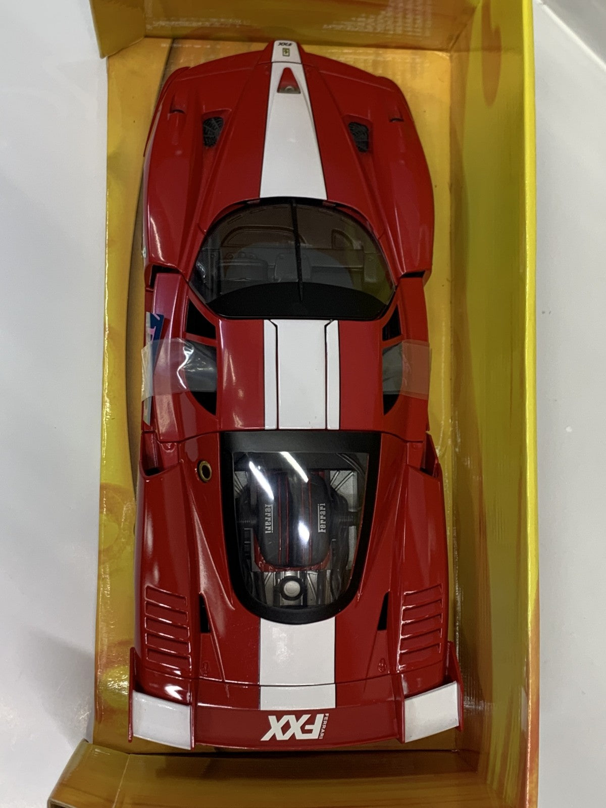 1/18 Ferrari FXX レッド Hot Wheels スケールカー