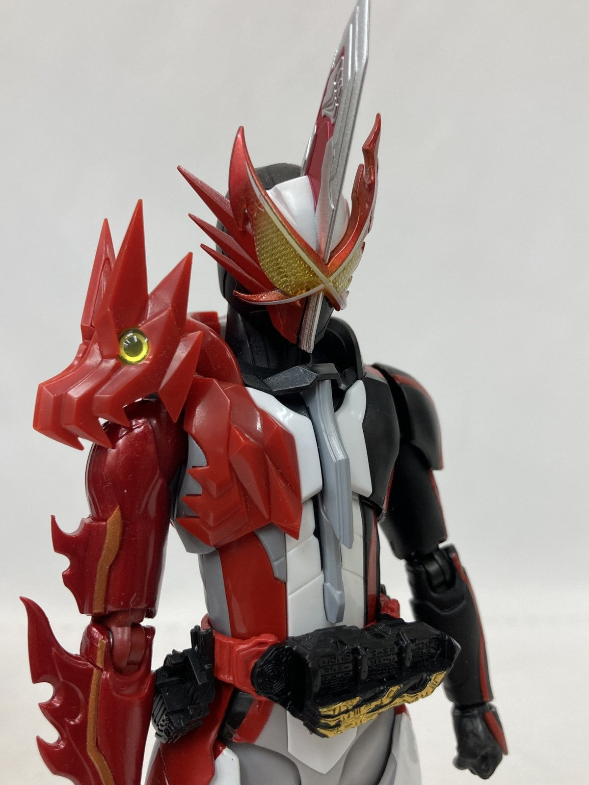 フィギュアーツ 仮面ライダーセイバー ブレイブドラゴン フィギュア/グッズ