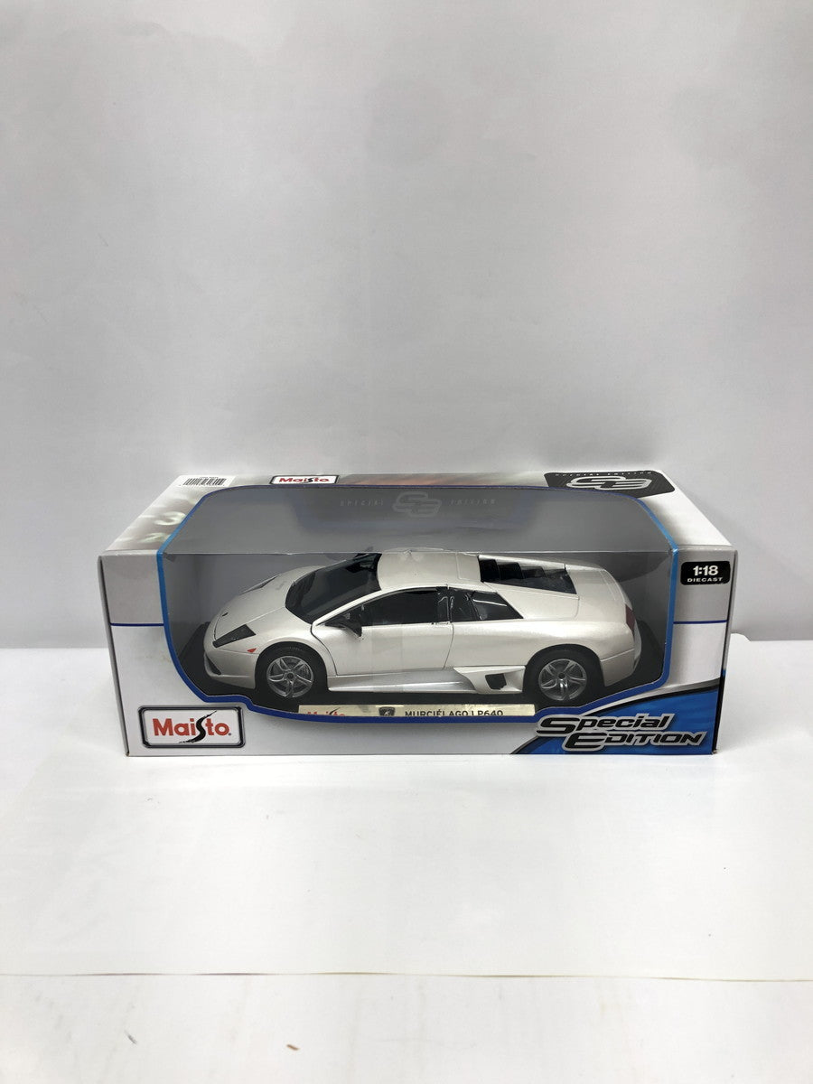 1/18 maisto lp640 スケールカー