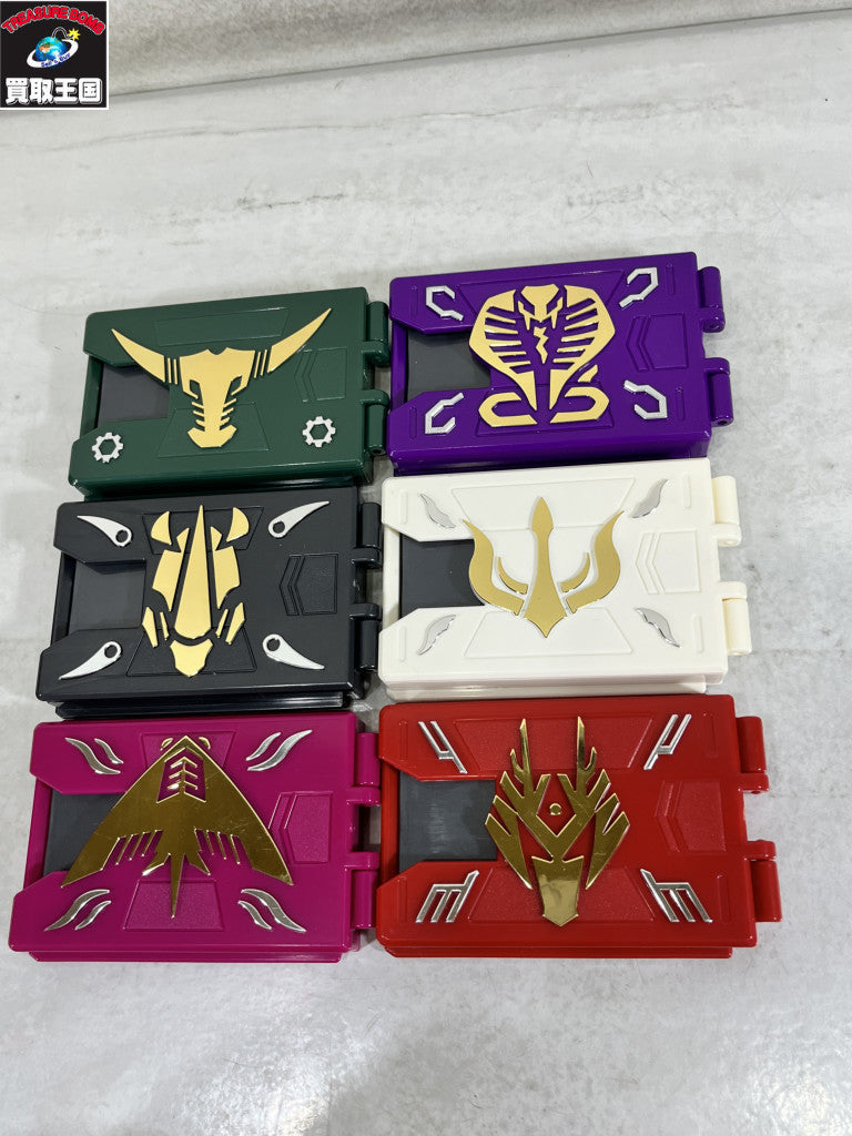 龍騎 Vバックル 13ライダーセット フィギュア/グッズ