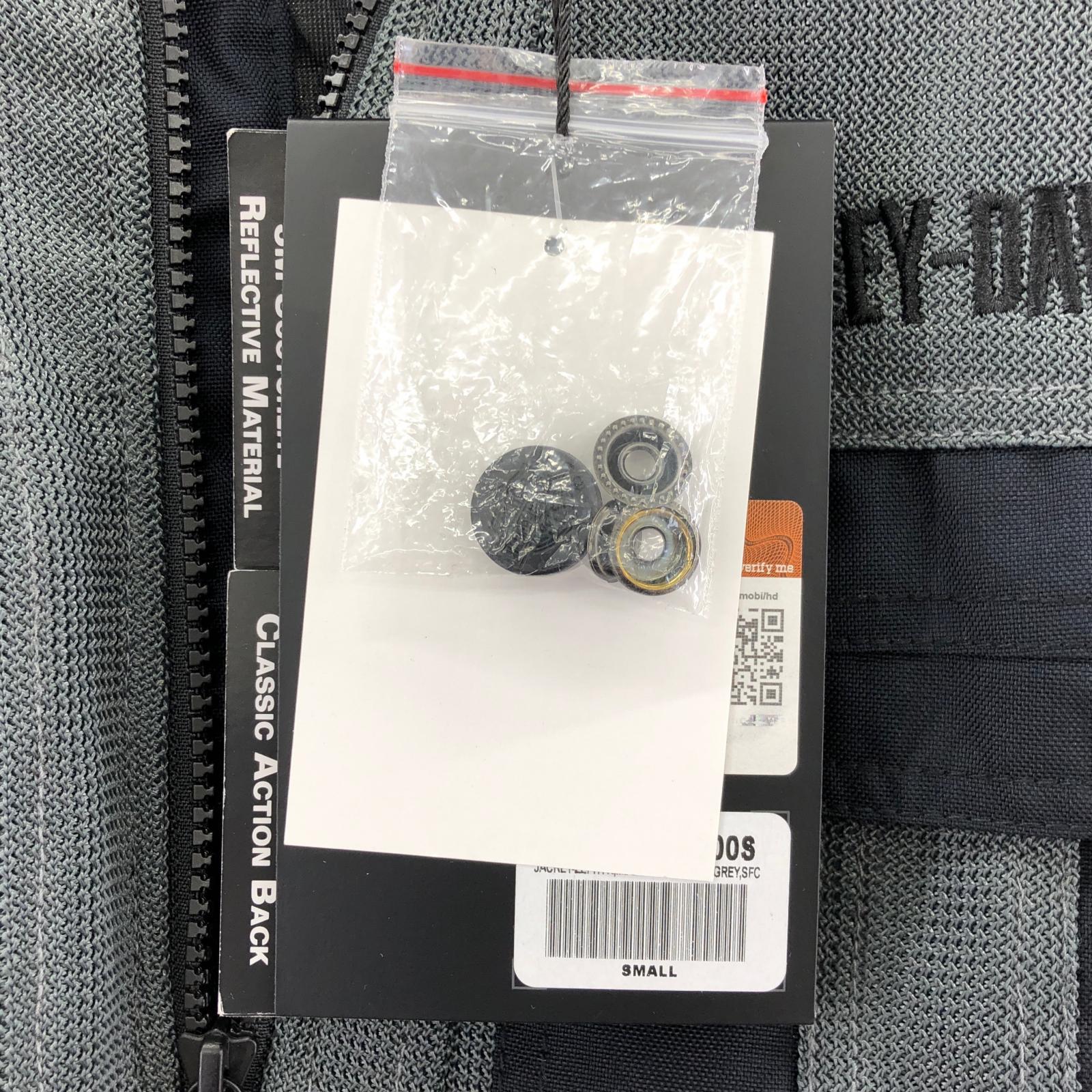 ジャケット Zephyr Mesh Jacket with Zip-out Liner S グレー
