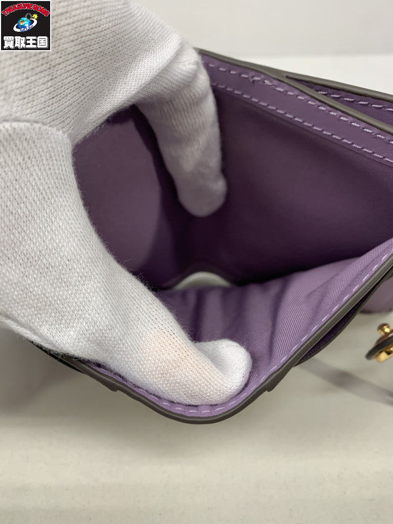 Tory burch エンボス Tモノグラム コントラスト
