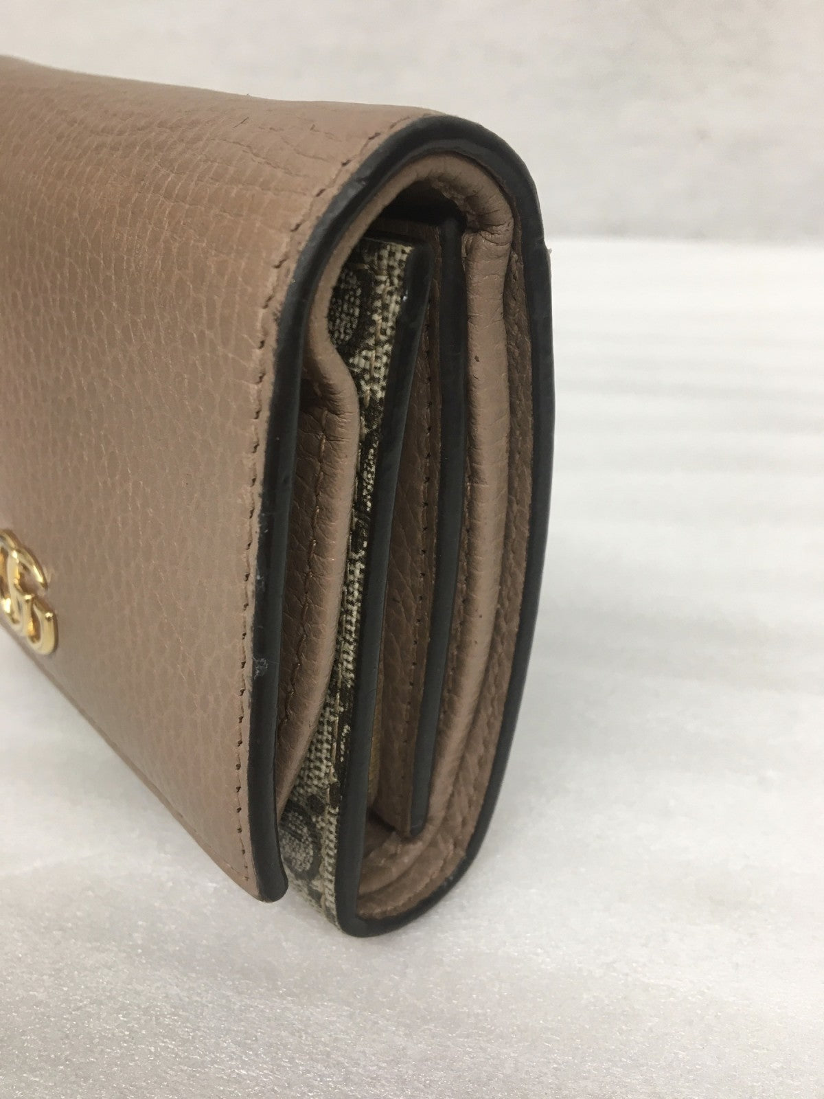 GUCCI GGマーモント 598587 493075