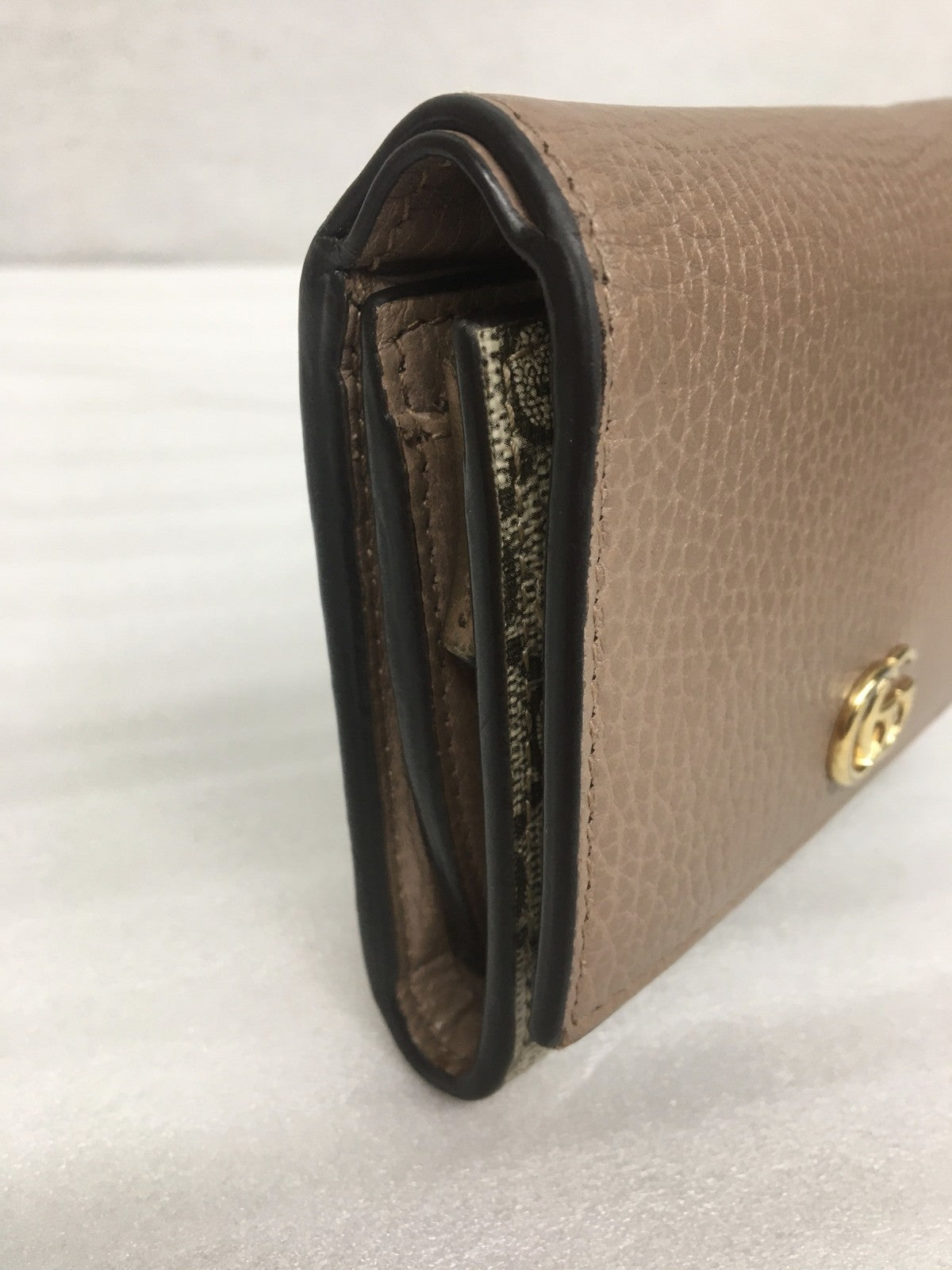 GUCCI GGマーモント 598587 493075